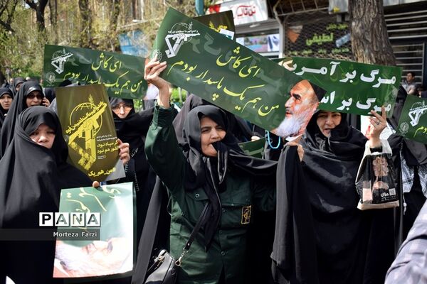 راهپیمایی مردم تبریز در حمایت از سپاه پاسداران انقلاب اسلامی