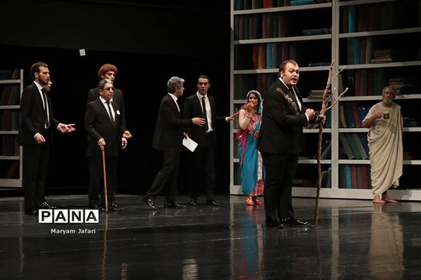 اجرای نمایش «سقراط»