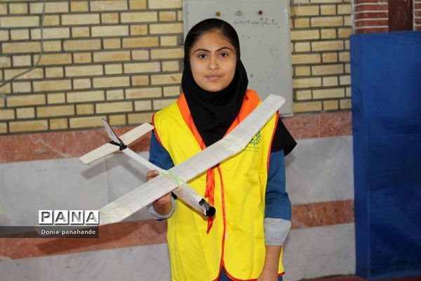 مسابقات گلایدر دانش‌آموزان دختر شهرستان بوشهر-2
