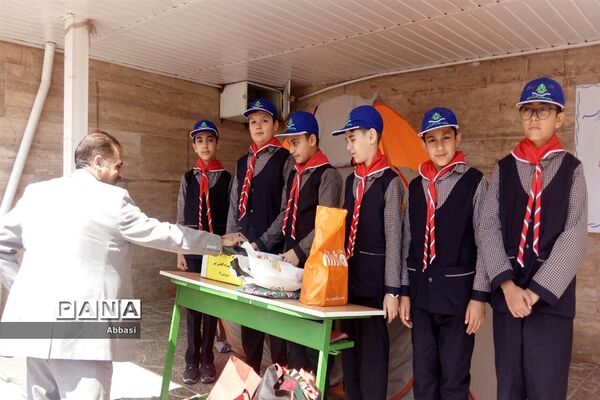 کمک به سیل زدگان