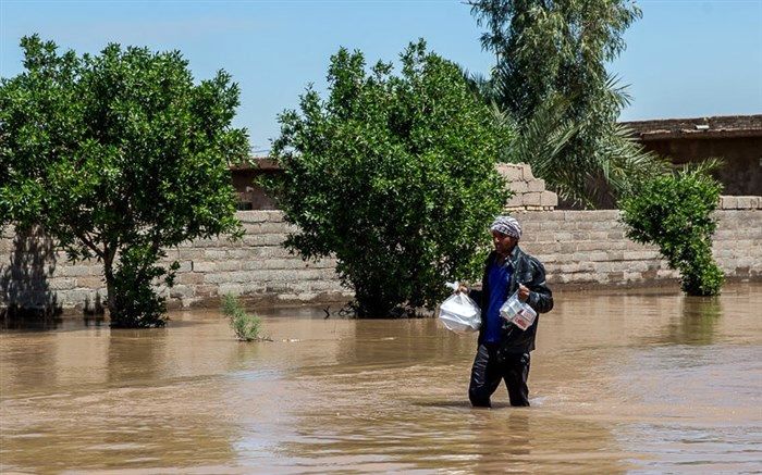 اعزام مددکاران اجتماعی پلیس به مناطق سیل‌زده