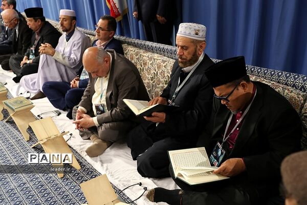 دیدار شرکت کنندگان در مسابقات بین‌المللی قرآن با رهبر انقلاب