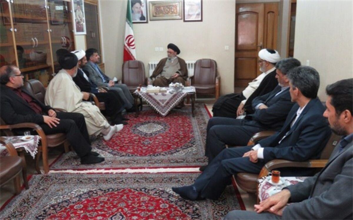 دیدارمدیرکل آموزش و پرورش  با  امام جمعه اصفهان
