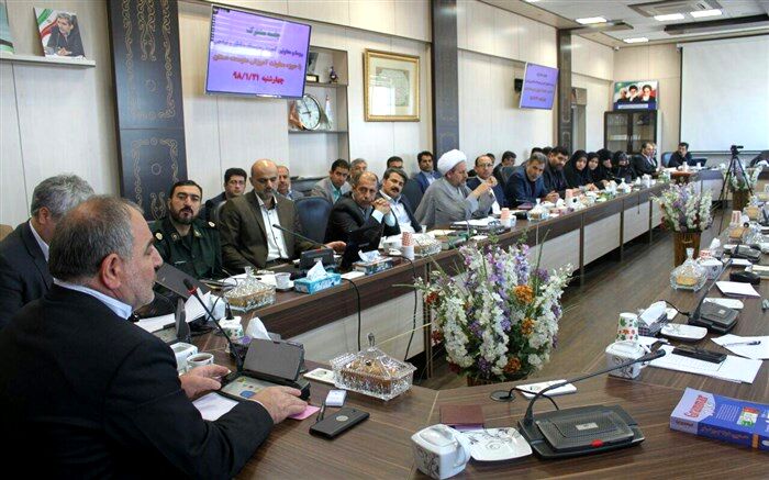 رونق تولید عاملی مهم برای قدرت درونی کشور است