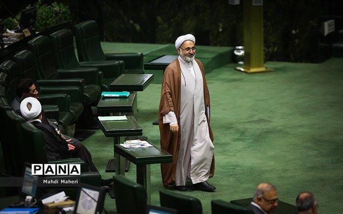 عسکری خبر داد: گشایش 300 میلیارد تومانی برای آموزش و پرورش بعد از ابلاغ معافیت از هزینه‌ ثبتی