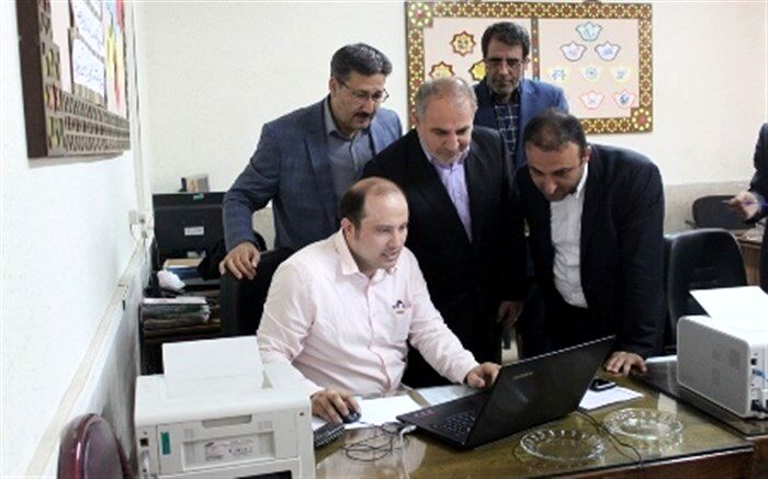 بازدید نماینده مجلس شورای اسلامی از ستادهای اسکان آموزش و پرورش استان قزوین