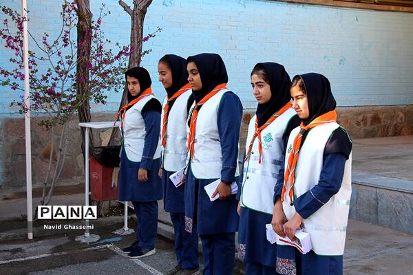 آغاز توزیع سی هزارپاکت‌ دریافت کمک‌های نقدی اولیا و دانش‌آموزان استان خراسان جنوبی به سیل‌زدگان