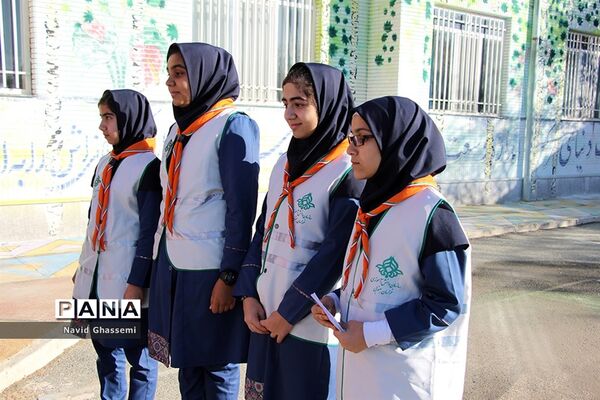 آغاز توزیع سی هزارپاکت‌ دریافت کمک‌های نقدی اولیا و دانش‌آموزان استان خراسان جنوبی به سیل‌زدگان