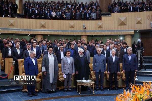 رئیس جمهوری در مراسم سالروز ملی فناوری هسته‌ای