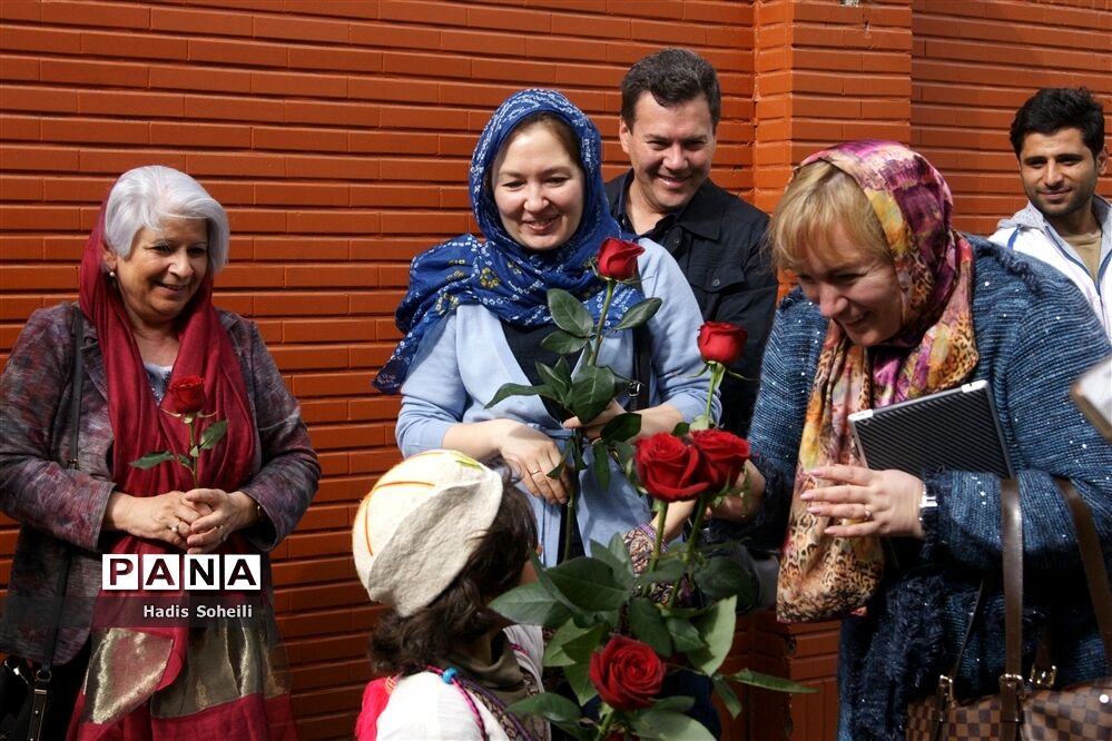 بازدید رئیس انجمن بین المللی مدارس مددکاری اجتماعی و هیات همراه از مراکز خدماتی شهرقدس