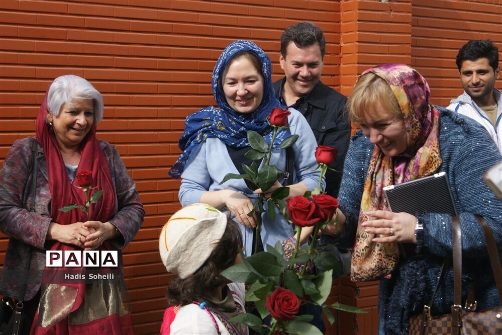 بازدید رئیس انجمن بین المللی مدارس مددکاری اجتماعی و هیات همراه از مراکز خدماتی شهرقدس