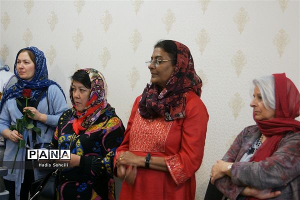 بازدید رئیس انجمن بین المللی مدارس مددکاری اجتماعی و هیات همراه از مراکز خدماتی شهرقدس