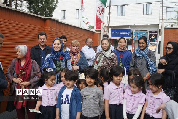 بازدید رئیس انجمن بین المللی مدارس مددکاری اجتماعی و هیات همراه از مراکز خدماتی شهرقدس