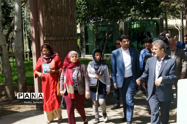 بازدید رئیس انجمن بین المللی مدارس مددکاری اجتماعی و هیات همراه از مراکز خدماتی شهرقدس