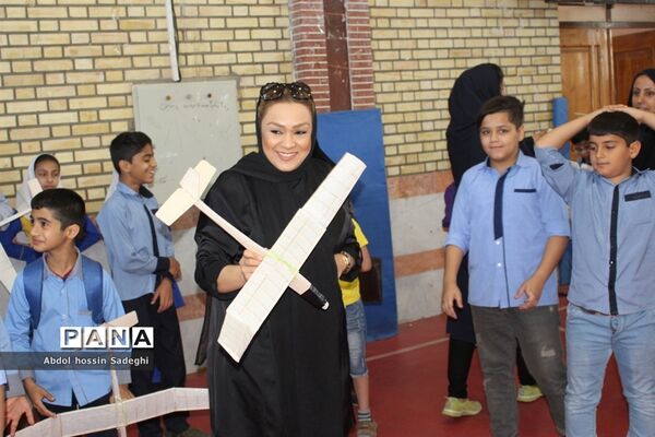 مسابقات گلایدر اولیای دانش‌آموزان پسر شهرستان بوشهر