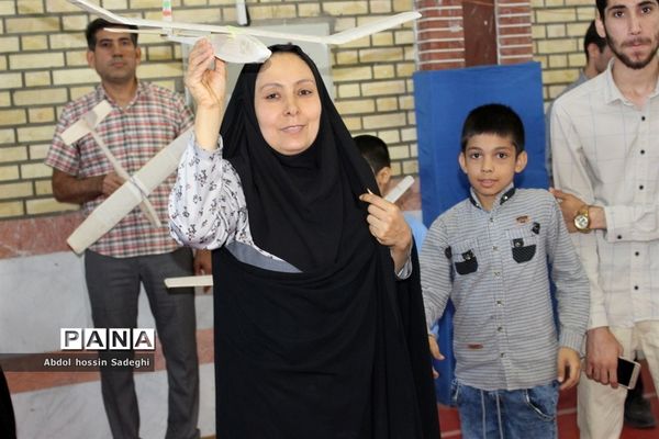 مسابقات گلایدر اولیای دانش‌آموزان پسر شهرستان بوشهر