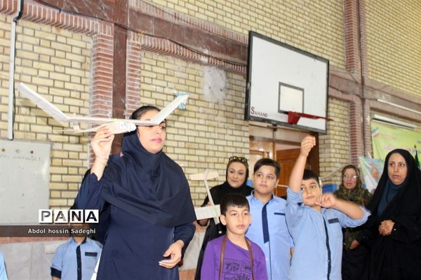 مسابقات گلایدر اولیای دانش‌آموزان پسر شهرستان بوشهر
