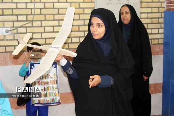 مسابقات گلایدر اولیای دانش‌آموزان پسر شهرستان بوشهر