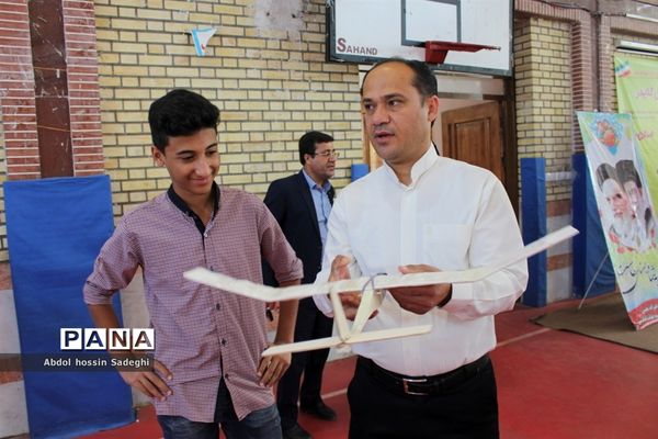 مسابقات گلایدر اولیای دانش‌آموزان پسر شهرستان بوشهر