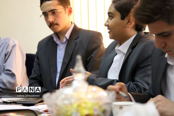 نشست فصلی مجلس دانش‌آموزی تهران