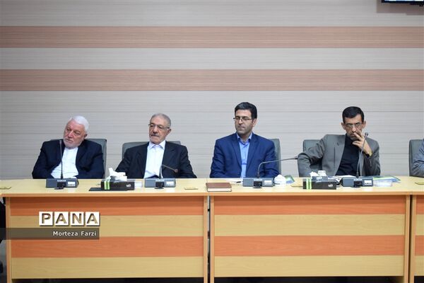 جلسه ستاد گرامیداشت مقام معلم در تبریز