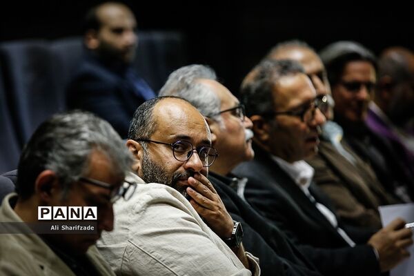 نشست خبری سی‌وهفتمین جشنواره جهانی فیلم فجر