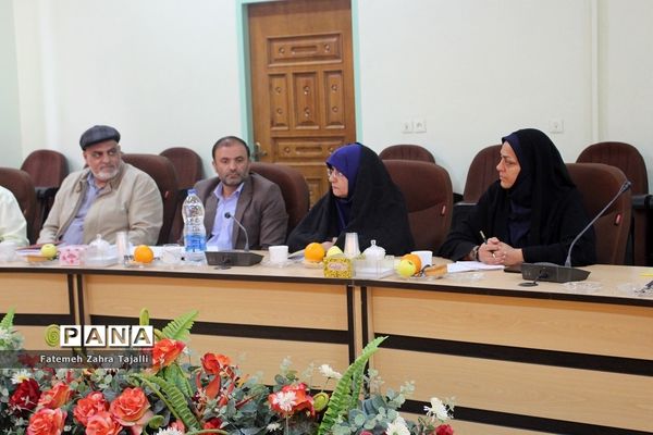 سومین جلسه شورای مرکزی انجمن اولیا و مربیان استان سمنان