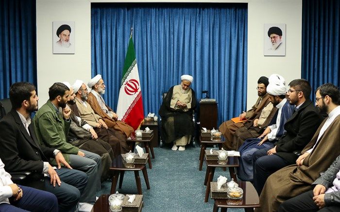 نماینده ولی فقیه و امام جمعه قزوین:  طلبه باید در شناخت و تحلیل مسائل روز از جامعه جلوتر باشد