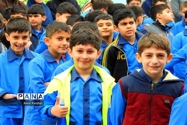 پویش ملی «سیل مهربانی همکلاسی‌ها» در دبستان امام علی (ع) رامسر