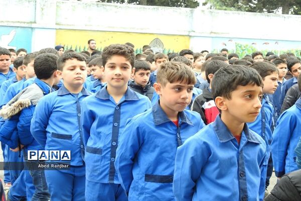 پویش ملی «سیل مهربانی همکلاسی‌ها» در دبستان امام علی (ع) رامسر
