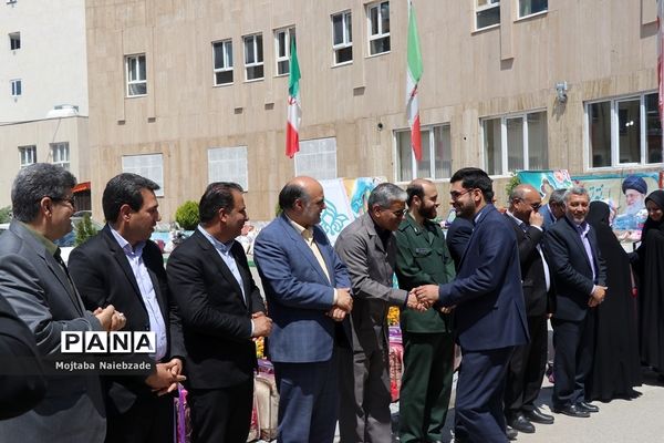 آیین نواختن زنگ مهربانی  در آموزش و پرورش ناحیه یک مشهد