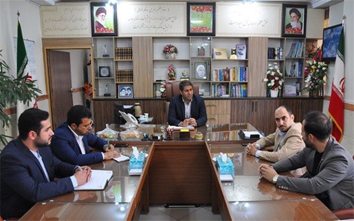 دیدار شورای مشورتی جوانان  شهریار با مدیر آموزش و پرورش