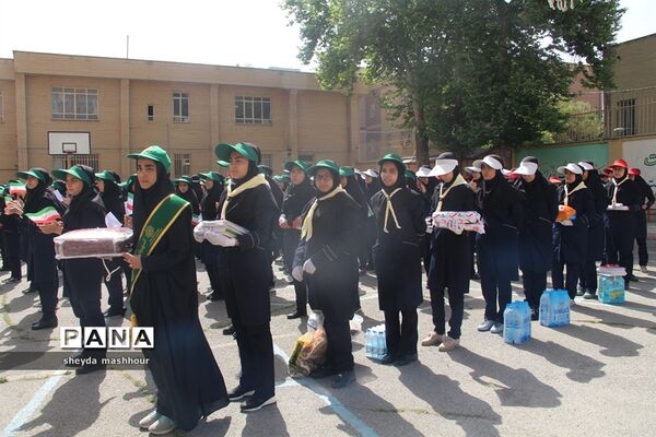 سیل مهربانی همکلاسی‌ها در ناحیه یک ری