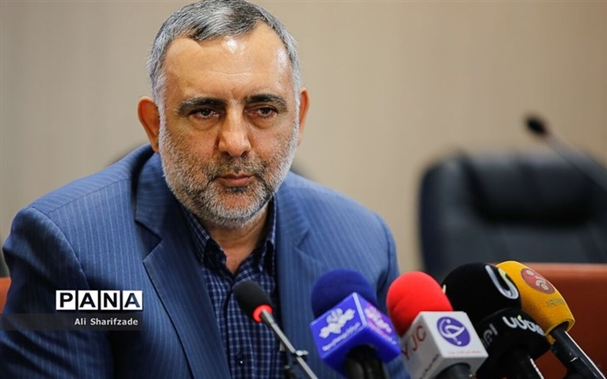 معاون فرهنگی وزیر ارشاد: وزارت ارشاد در واردات کاغذ تنها نقش نظارتی دارد