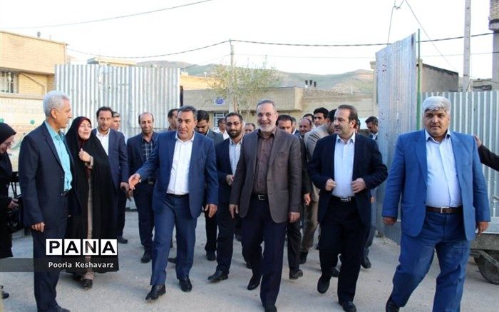 وزیر آموزش و پرورش وارد شیراز شد