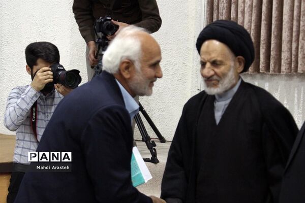 دیدار جوانان سرزمین خورشید با نماینده ولی فقیه در خراسان جنوبی