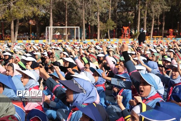 اردوی پایانی تشکیلات پیشتازان دختر ناحیه یک شیراز