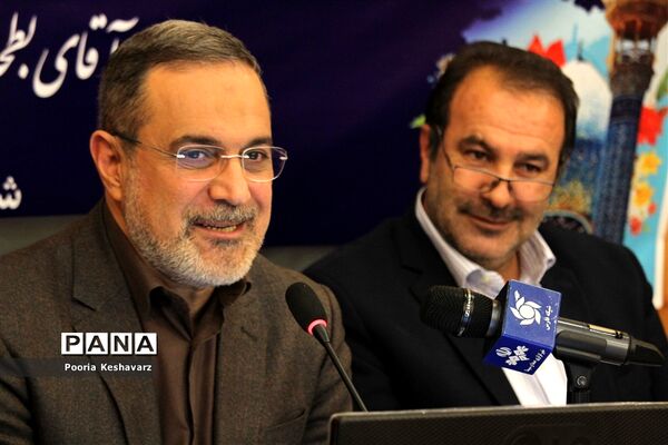 نشست روسای ادارات آموزش و پرورش استان فارس با وزیرآموزش و پرورش