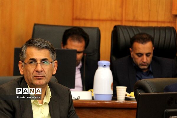 نشست روسای ادارات آموزش و پرورش استان فارس با وزیرآموزش و پرورش