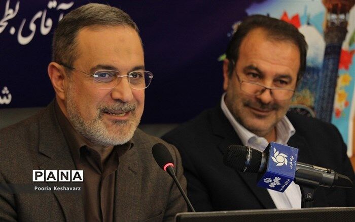 وزیر آموزش و پرورش: باید به دانش‌آموزی  مدال داد که مسئولیت اجتماعی بالاتری دارد