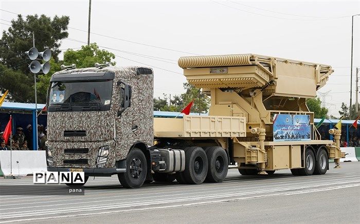 در رژه روز ارتش امسال کدام  ادوات نظامی‌ به نمایش درآمد