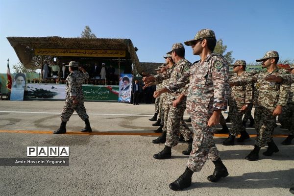 رژه روز ارتش در جزیره کیش