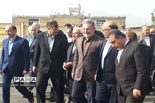 سفر وزیر آموزش و پرورش به منطقه درودزن در فارس