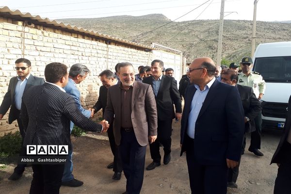 سفر وزیر آموزش و پرورش به منطقه درودزن در فارس