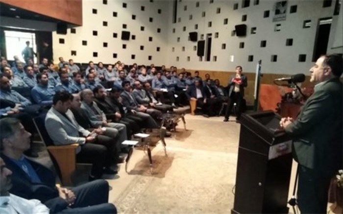 معاون خدمات شهری شهرداری اصفهان: تکریم شهروندان سرلوحه کار پرسنل رفع تخلفات شهری باشد