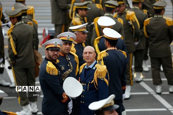 مراسم رژه روز ارتش