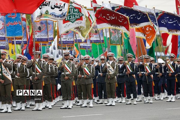 مراسم رژه روز ارتش
