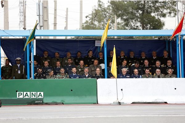 مراسم رژه روز ارتش