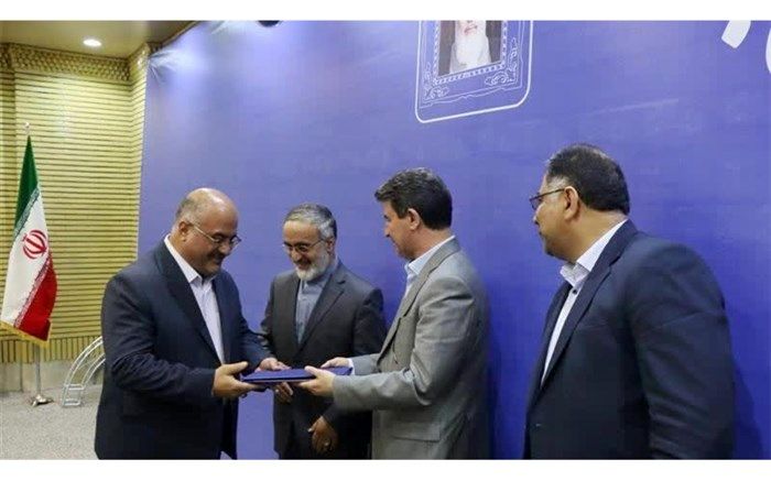 آموزش و پرورش آذربایجان غربی به عنوان دستگاه برتر در زمینه اقامه نماز تقدیر شد