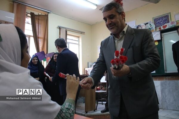 نواخته شدن زنگ استمرار فعالیت‌های آموزشی در استان خوزستان